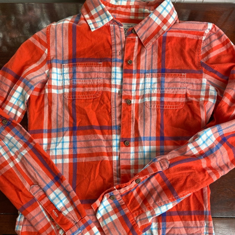 North Face Plaid Long Sleeve Shirt🍁